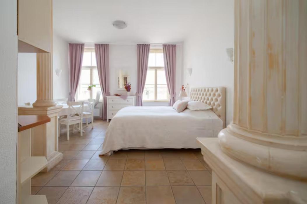 Classical Studio Apartment Budapest Bagian luar foto